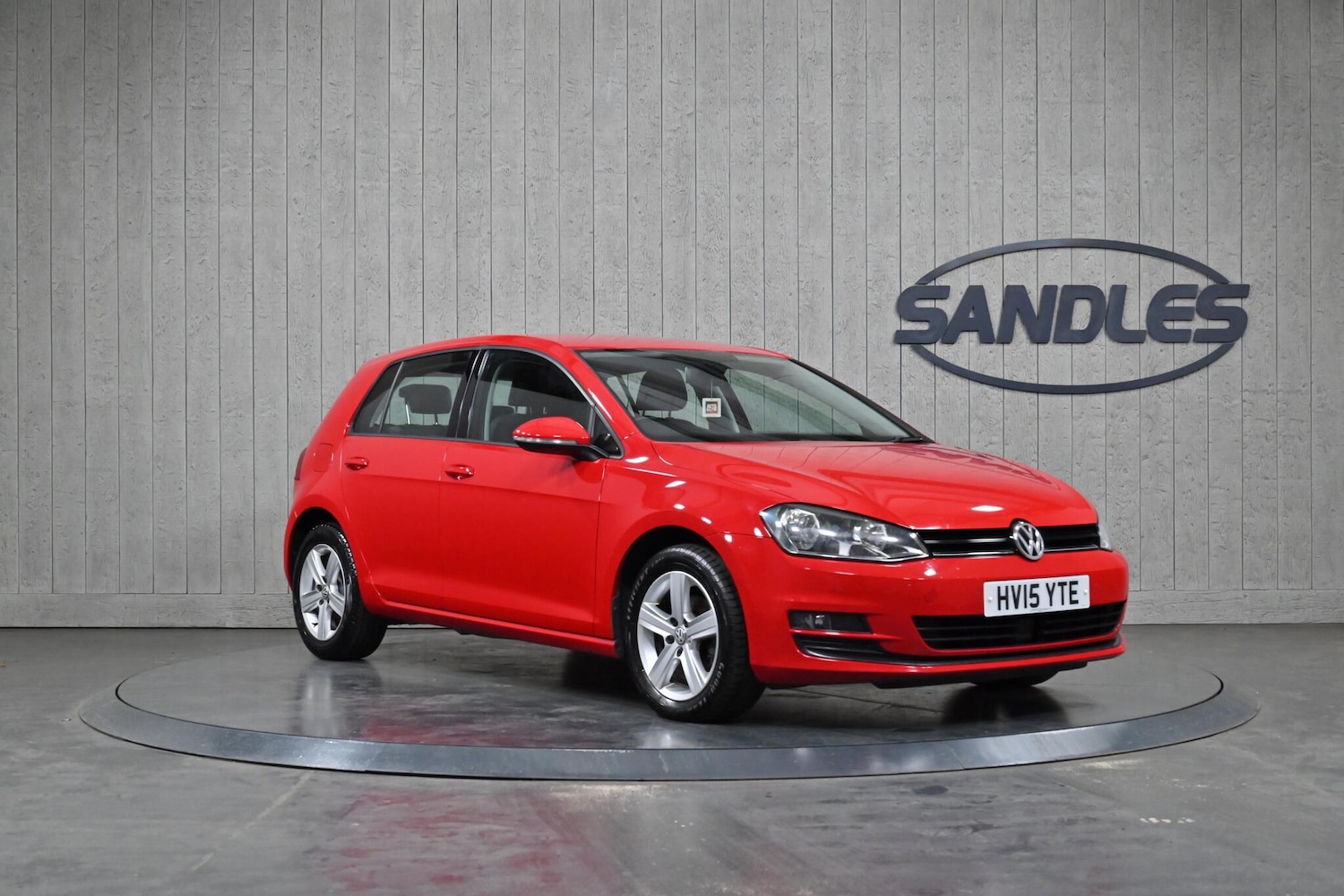 Used Volkswagen Golf 2015 for sale - 77970070: Photo 1