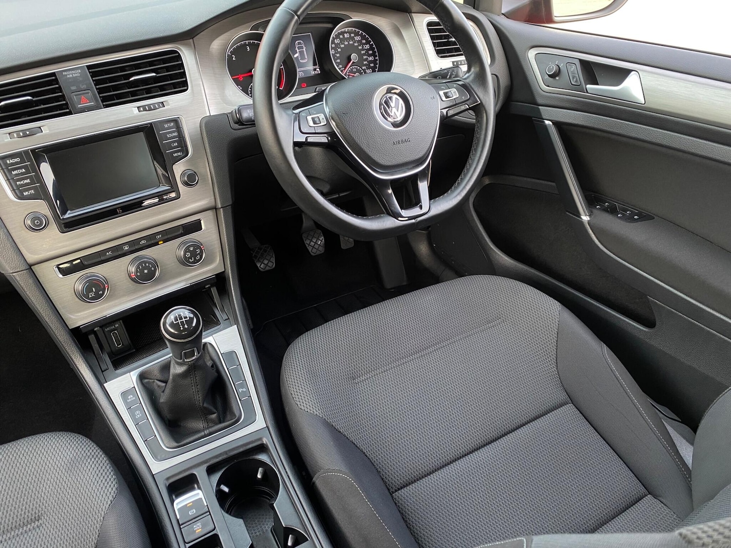 Used Volkswagen Golf 2015 for sale - 77970070: Photo 16