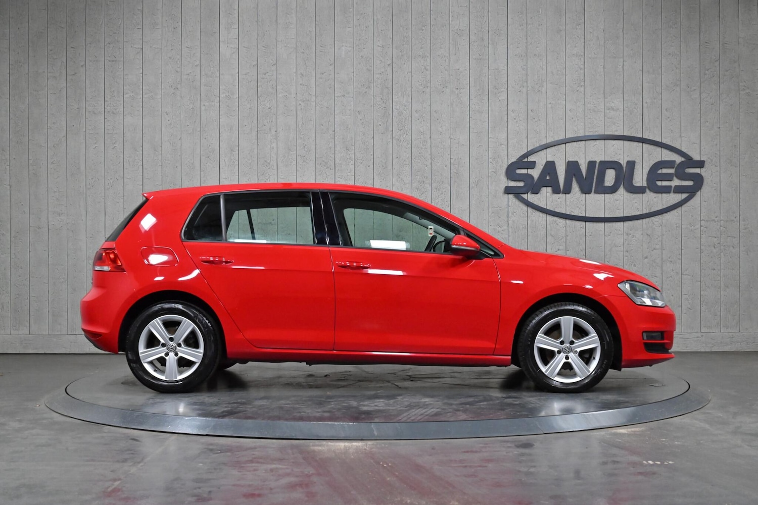 Used Volkswagen Golf 2015 for sale - 77970070: Photo 3