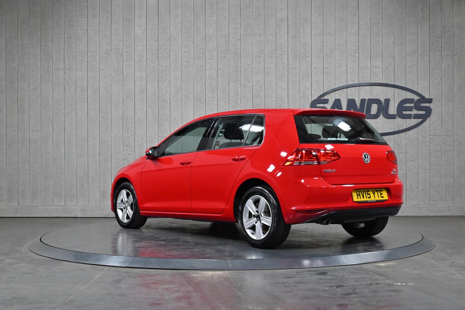 Used Volkswagen Golf 2015 for sale - 77970070: Photo 4