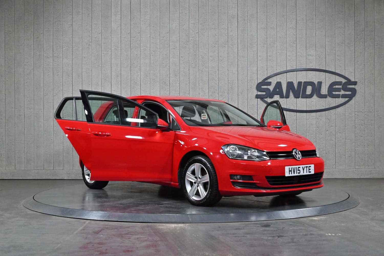 Used Volkswagen Golf 2015 for sale - 77970070: Photo 8