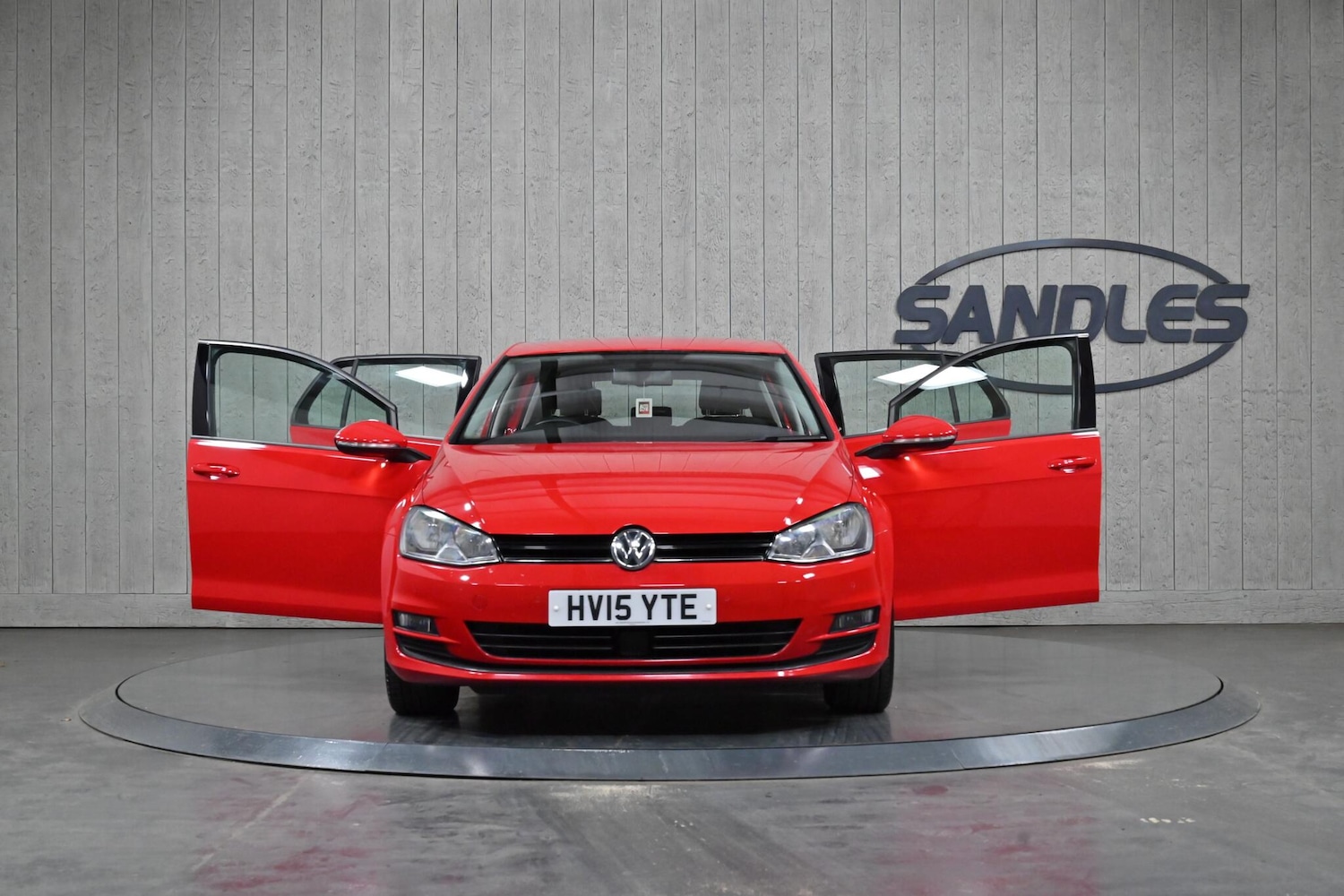 Used Volkswagen Golf 2015 for sale - 77970070: Photo 9