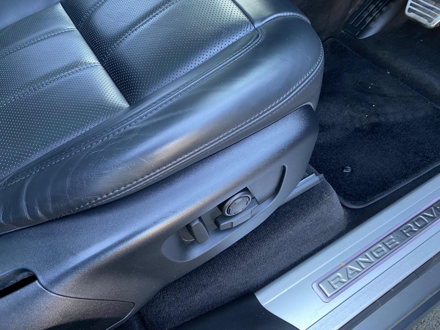 Used Land Rover Range Rover Sport 2020 for sale - 77768839: Photo 28