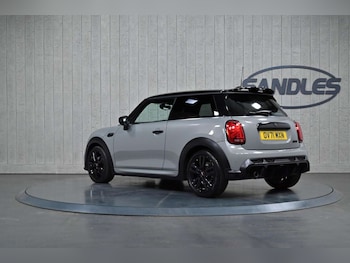 Used MINI Hatch 2021 for sale - 78577405: Photo