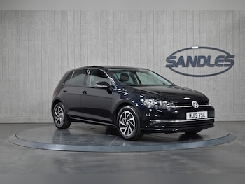 Volkswagen - Golf
