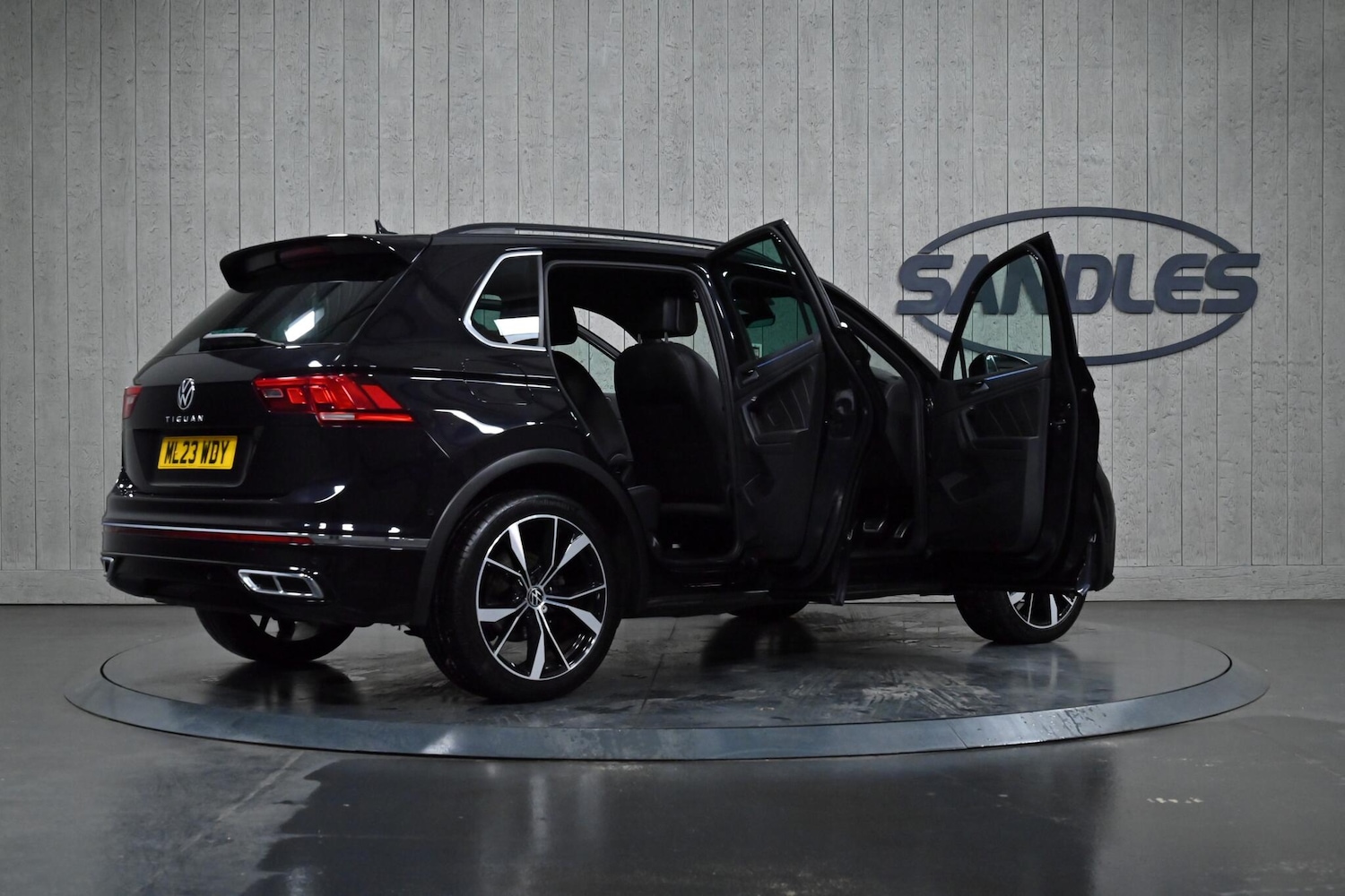 Used Volkswagen Tiguan 2023 for sale - 76965348: Photo 14