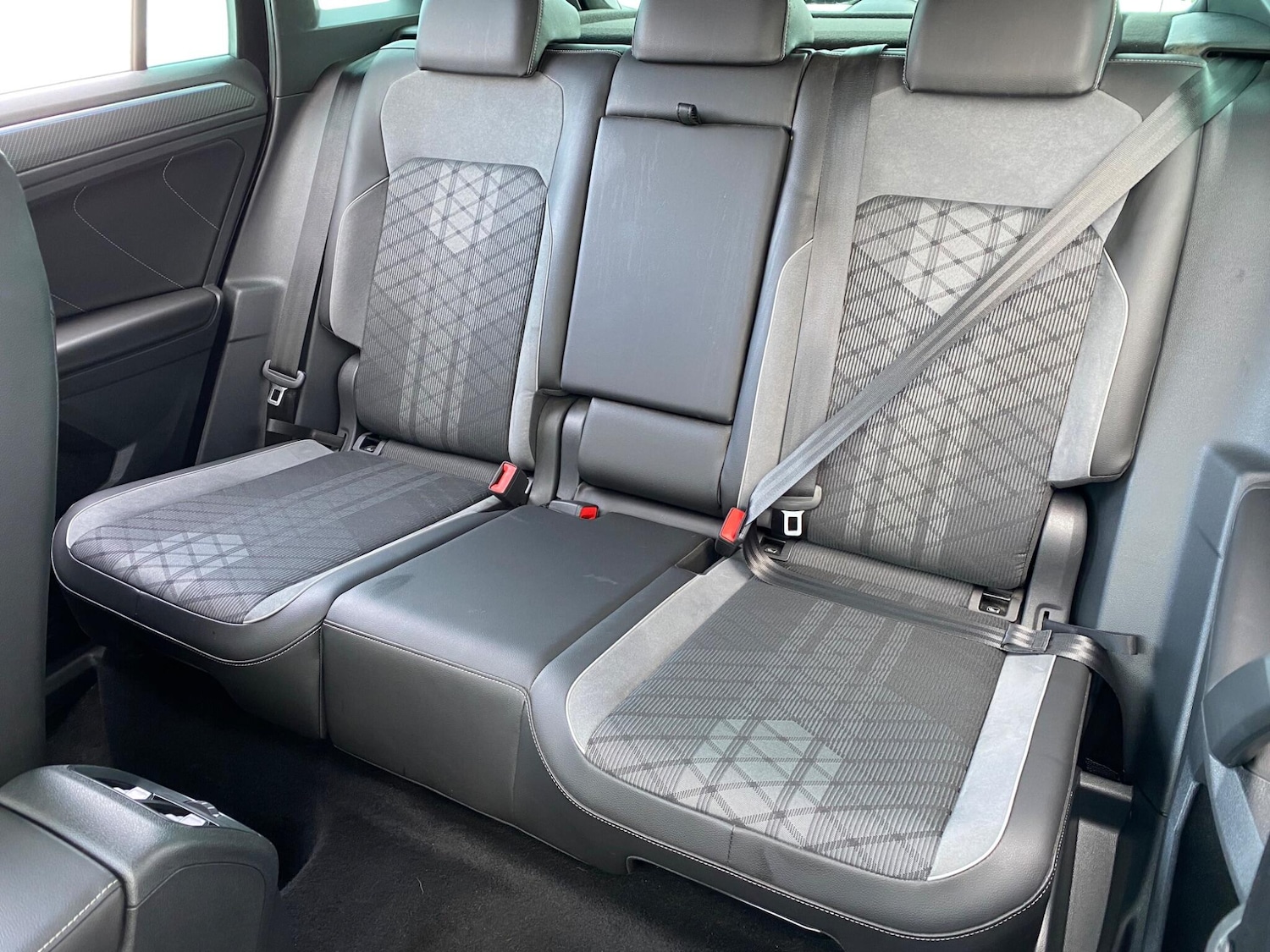 Used Volkswagen Tiguan 2023 for sale - 76965348: Photo 28