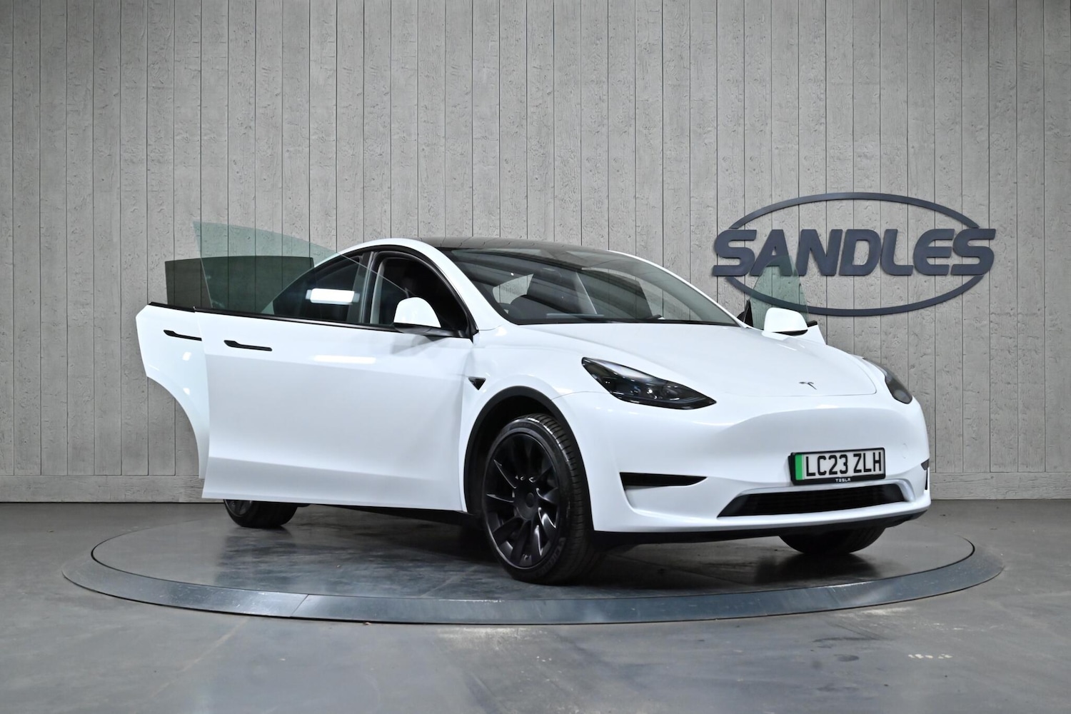 Used Tesla Model Y 2023 for sale - 77646680: Photo 10