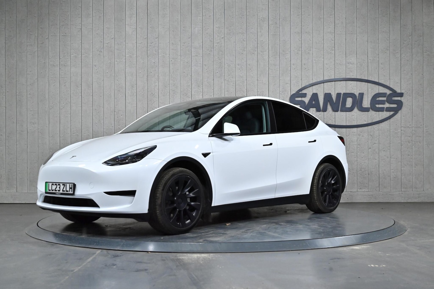 Used Tesla Model Y 2023 for sale - 77646680: Photo 8