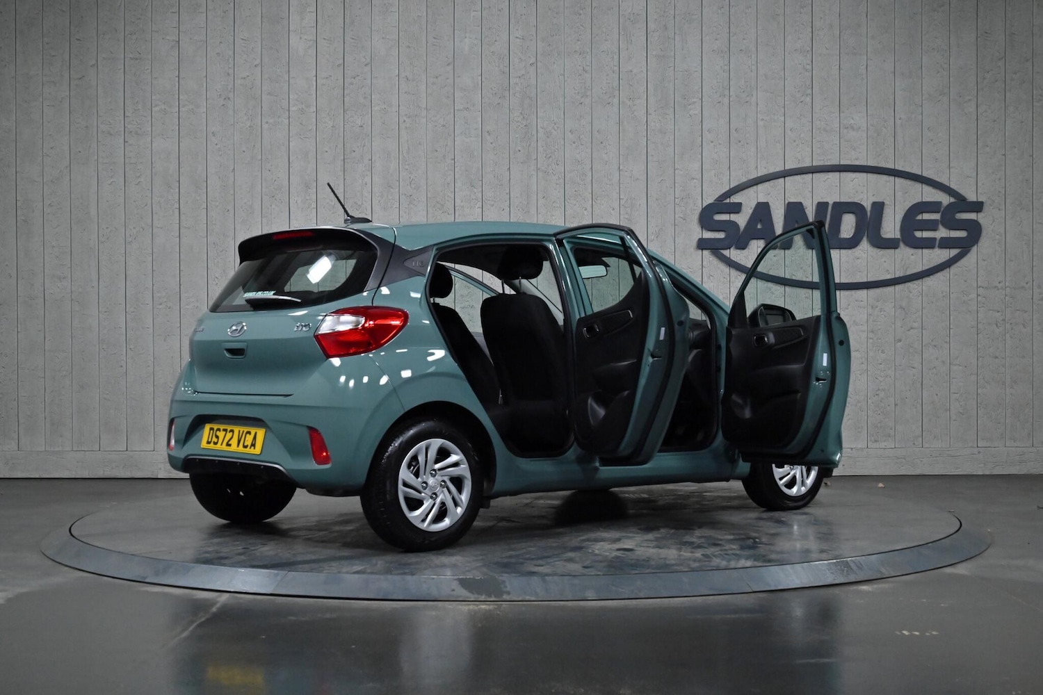 Used Hyundai i10 2023 for sale - 77290564: Photo 15