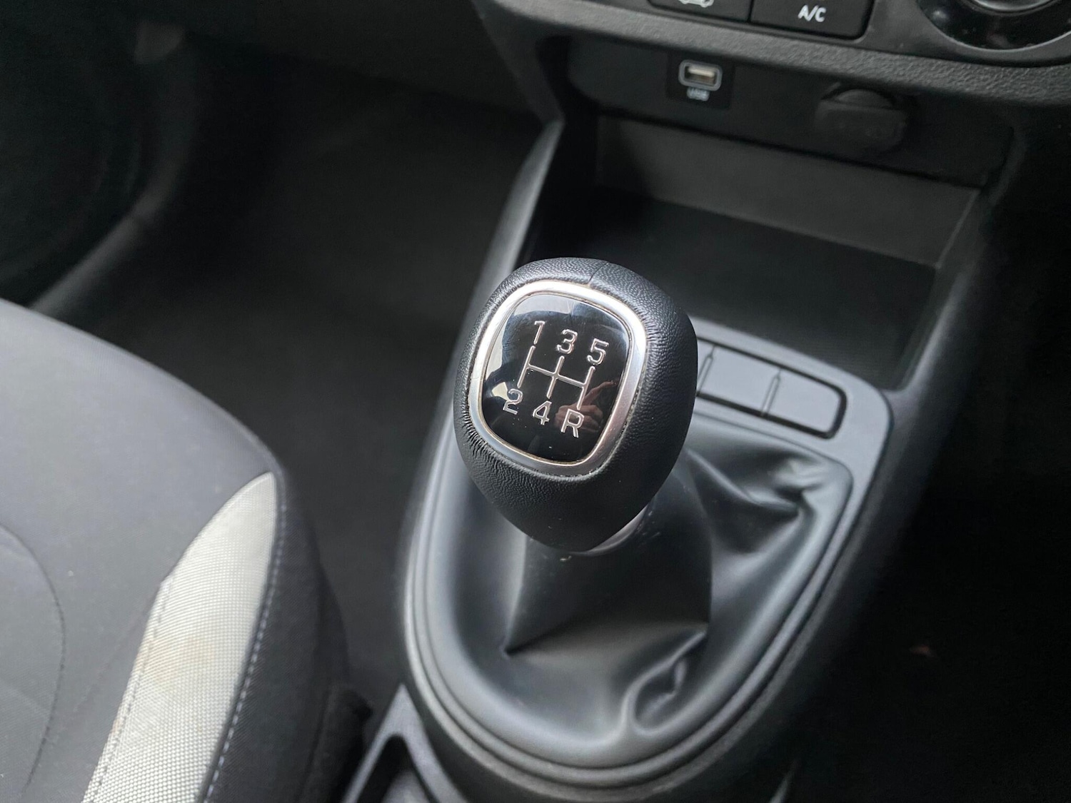 Used Hyundai i10 2023 for sale - 77290564: Photo 35