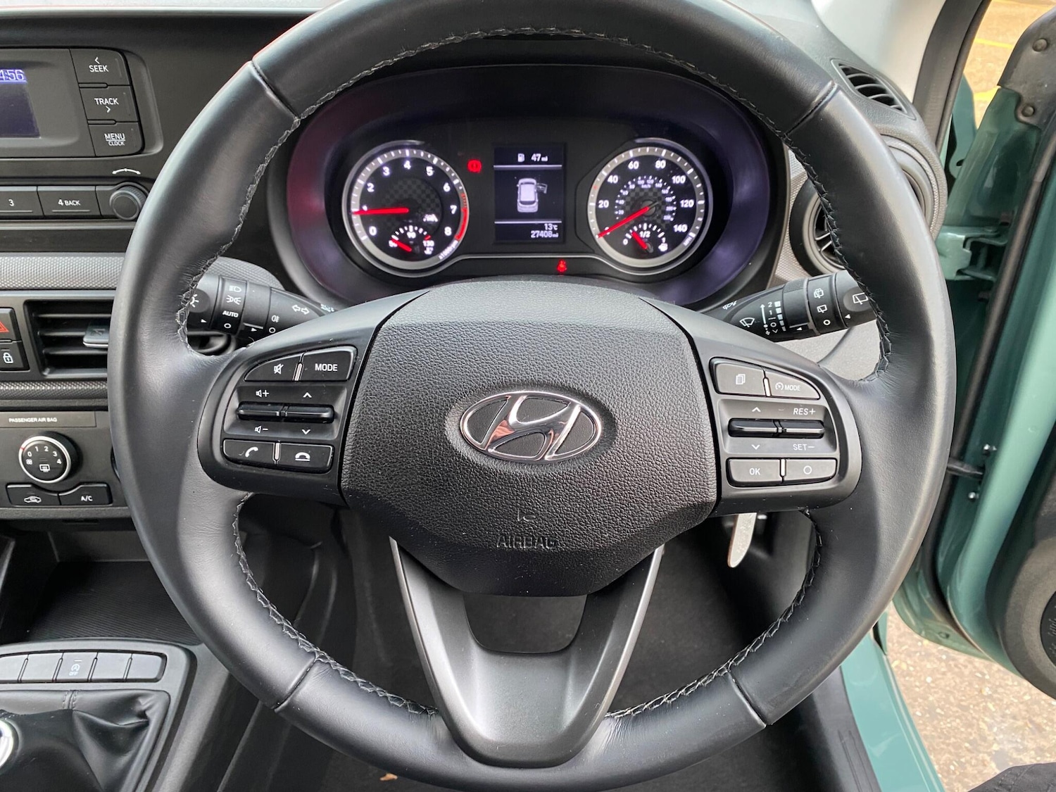 Used Hyundai i10 2023 for sale - 77290564: Photo 37