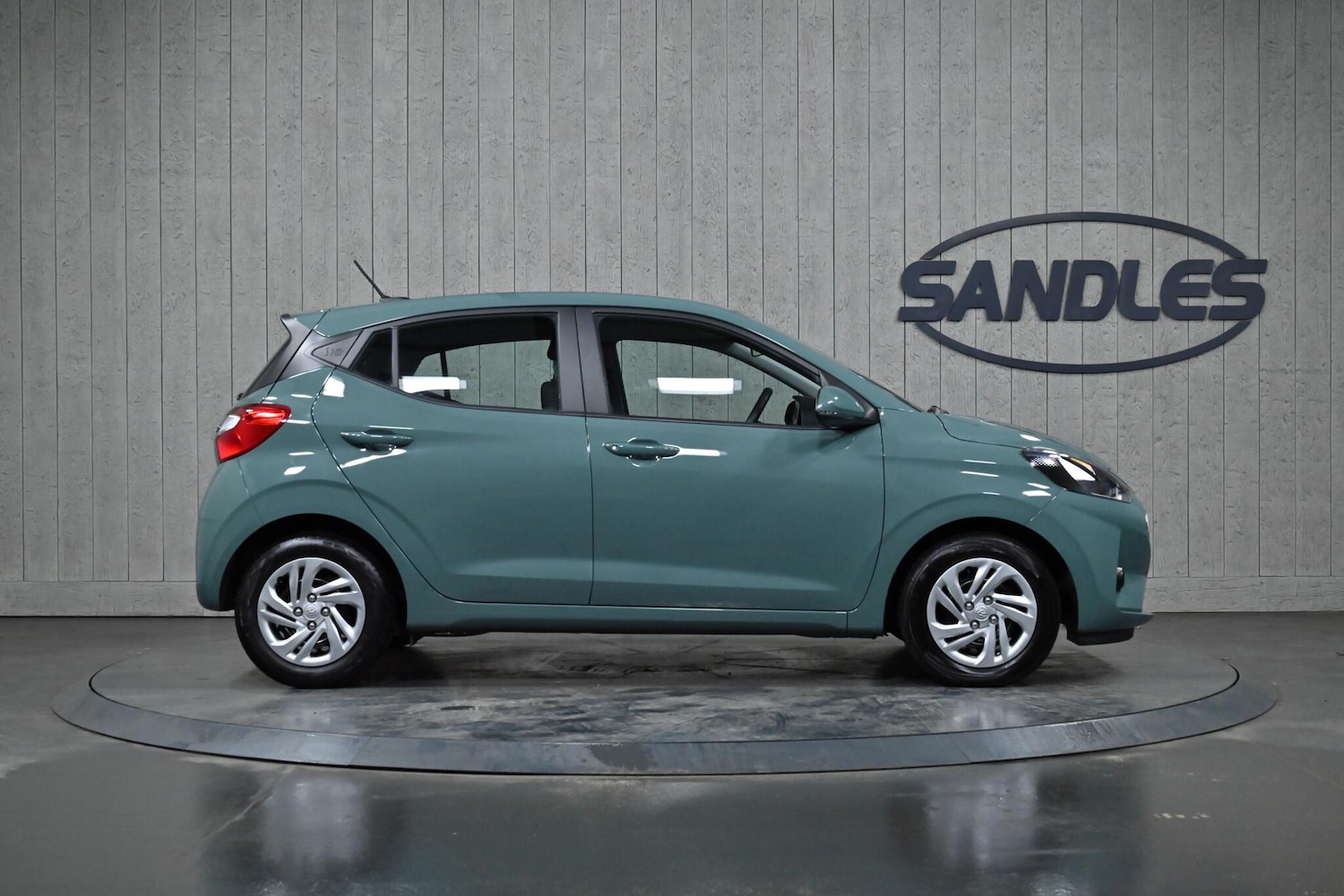 Used Hyundai i10 2023 for sale - 77290564: Photo 5