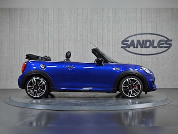 Used MINI Convertible 2019 for sale - 78577380: Photo