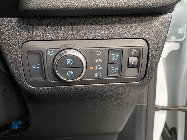 Used Ford Kuga 2023 for sale - 75103052: Photo 50