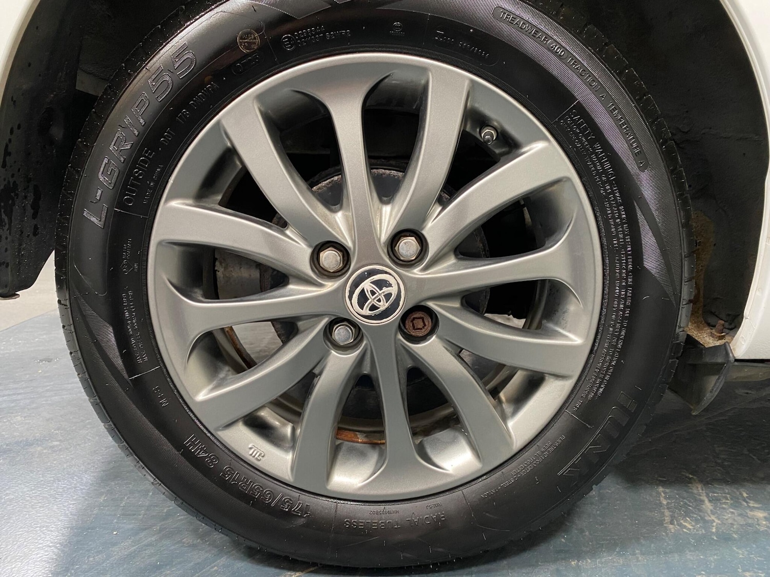 Used Toyota Yaris 2017 for sale - 76899158: Photo 21