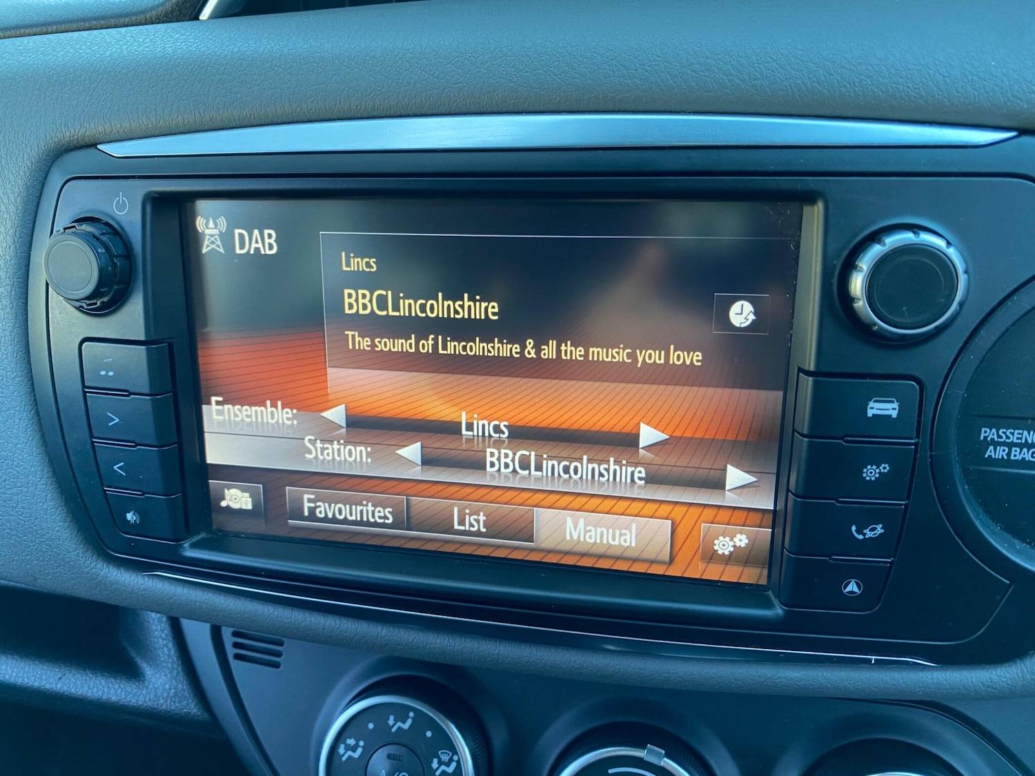 Used Toyota Yaris 2017 for sale - 76899158: Photo 31