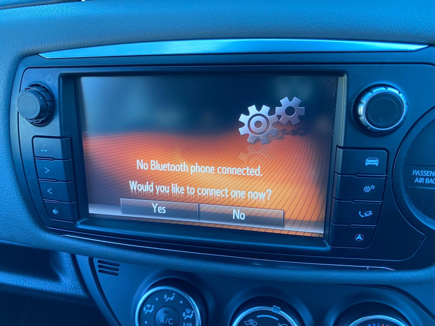 Used Toyota Yaris 2017 for sale - 76899158: Photo 32