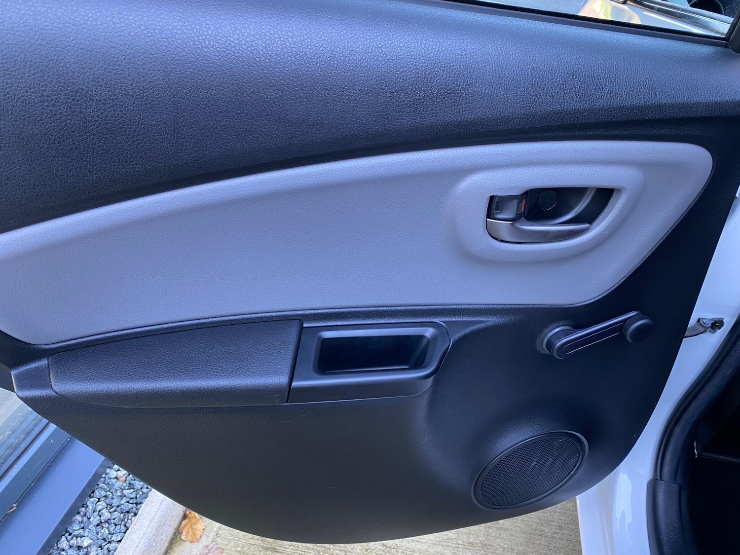 Used Toyota Yaris 2017 for sale - 76899158: Photo 48