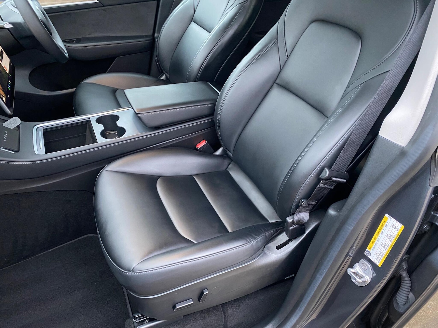 Used Tesla Model Y 2022 for sale - 77794082: Photo 4