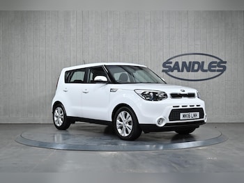 2016 (16) - 1.6 CRDi 134 Connect 5dr