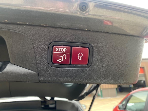 Used Mercedes-Benz GLC 2016 for sale - 76282607: Photo 53