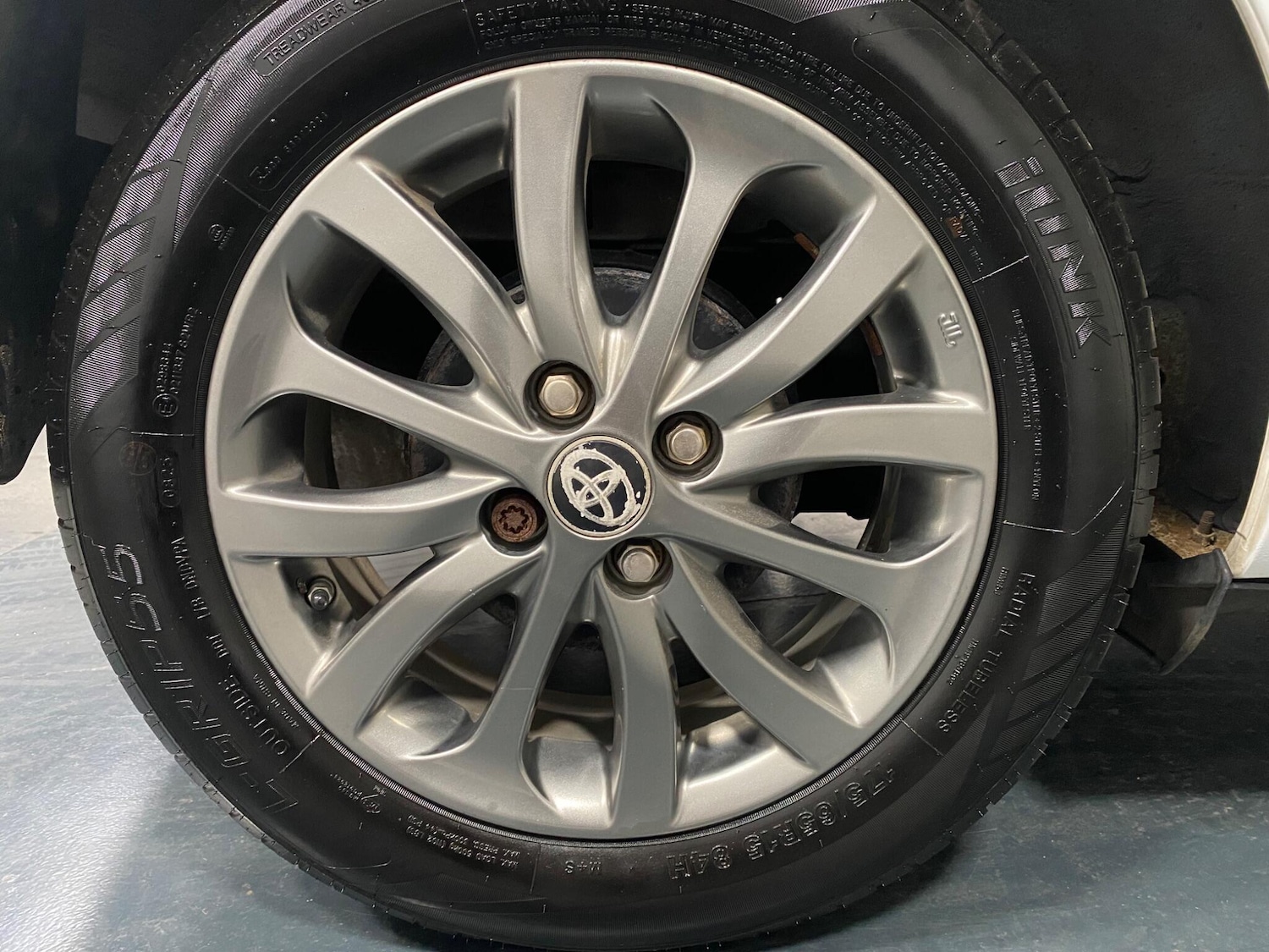 Used Toyota Yaris 2017 for sale - 76913647: Photo 21