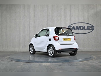 Used smart fortwo 2017 for sale - 78577371: Photo