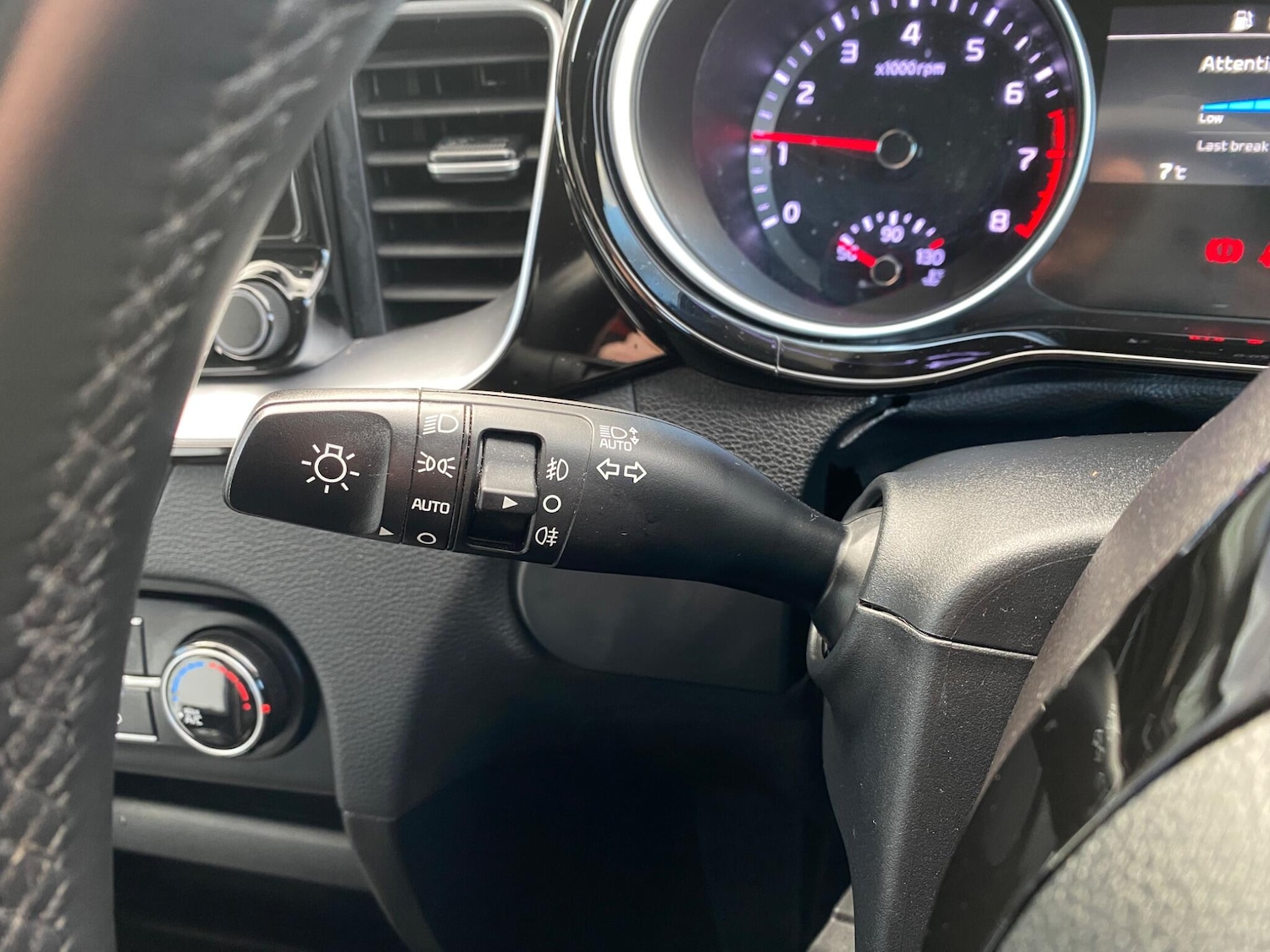 Used Kia XCeed 2022 for sale - 76498608: Photo 43