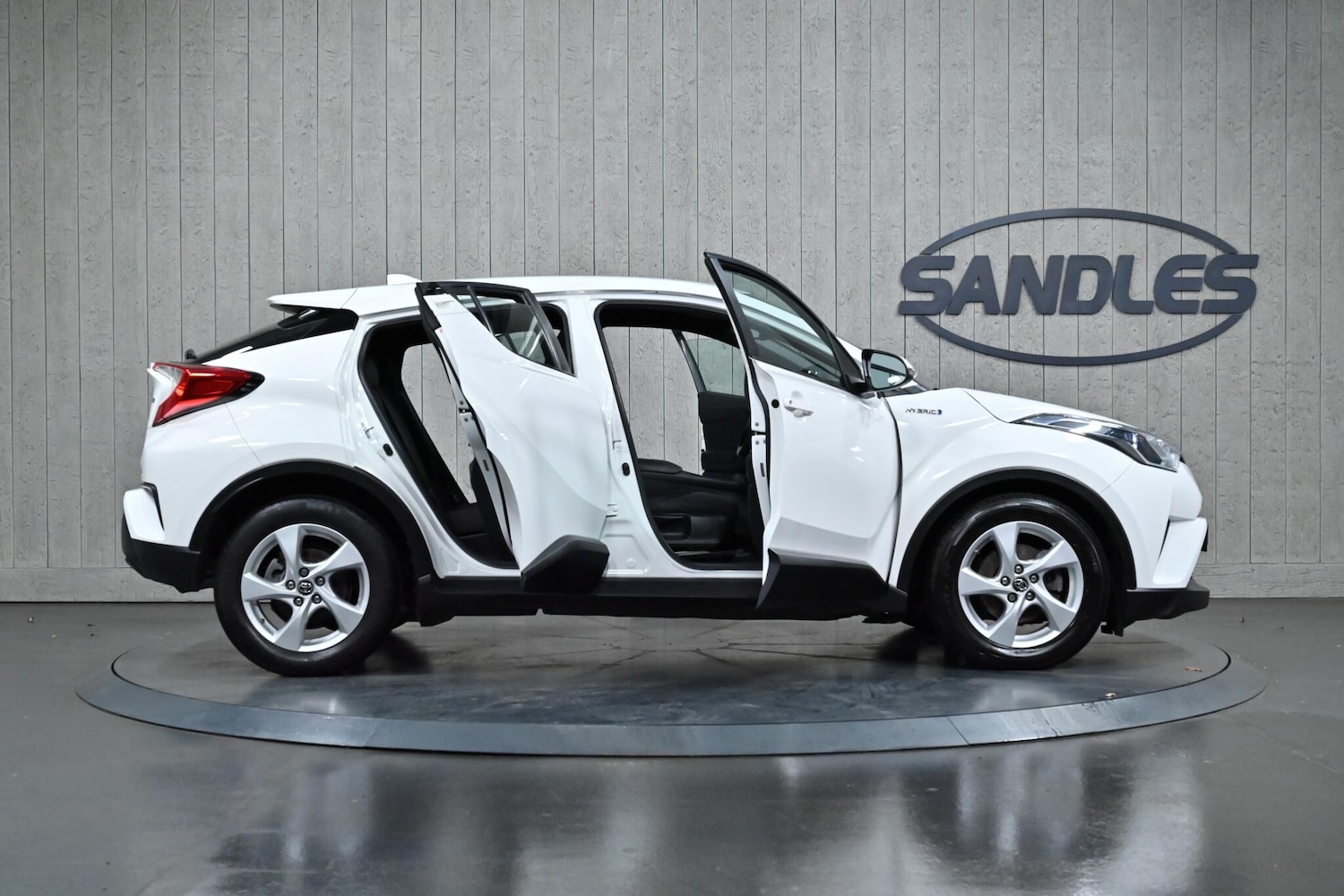 Used Toyota C-HR 2018 for sale - 76735115: Photo 10