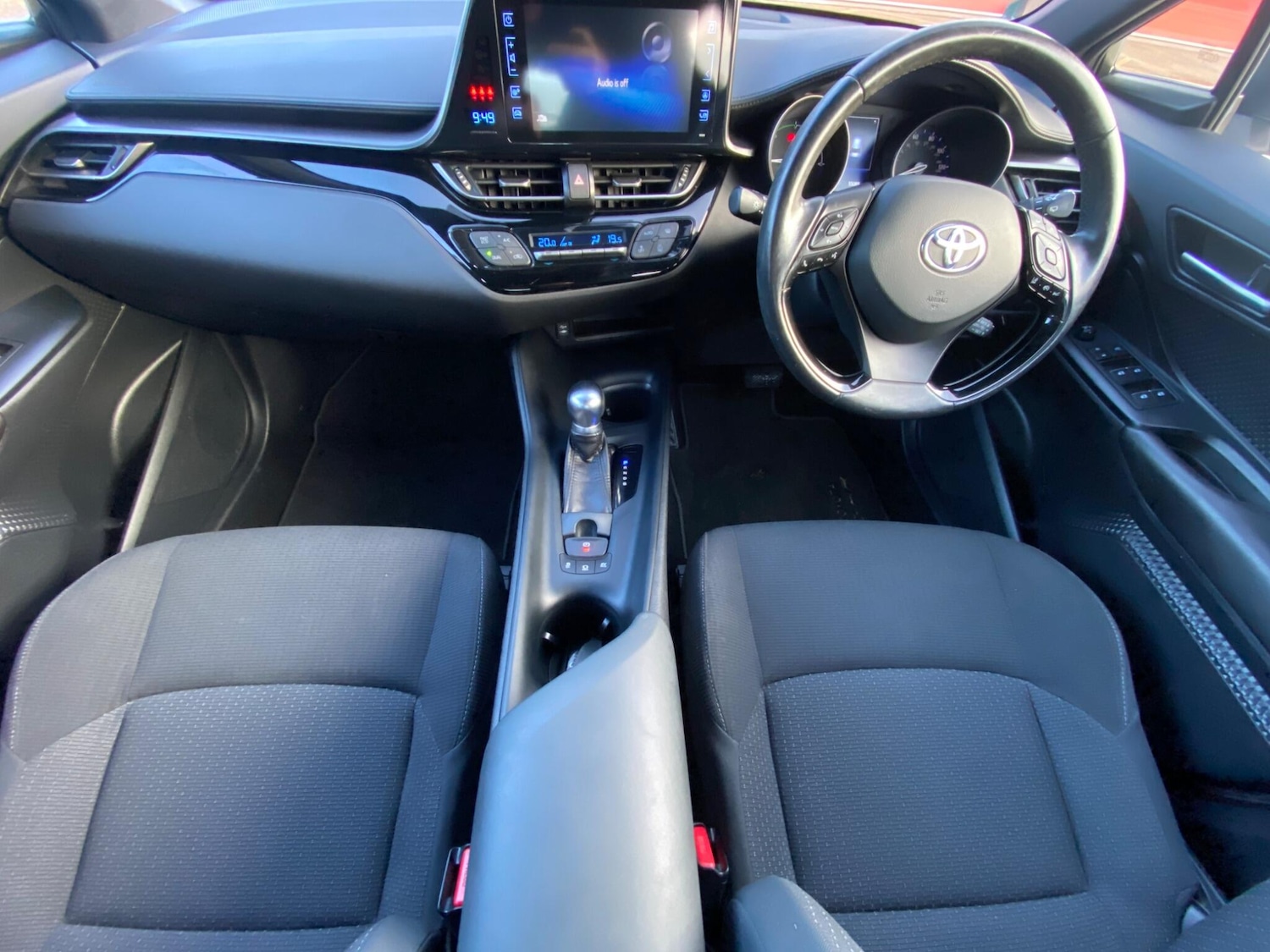 Used Toyota C-HR 2018 for sale - 76735115: Photo 27