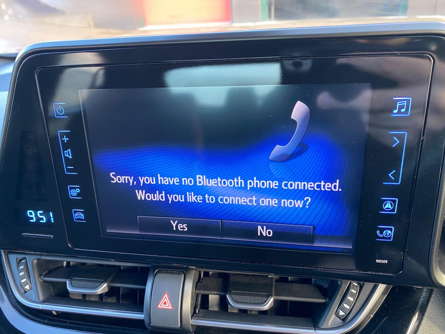 Used Toyota C-HR 2018 for sale - 76735115: Photo 32