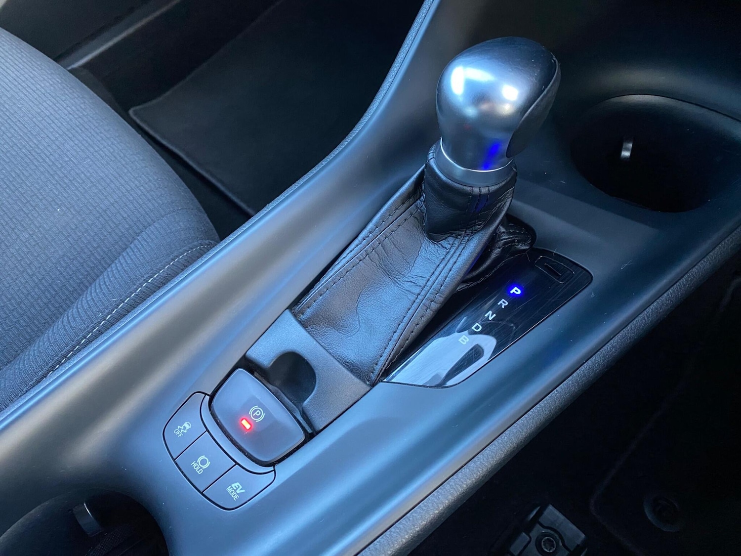 Used Toyota C-HR 2018 for sale - 76735115: Photo 37