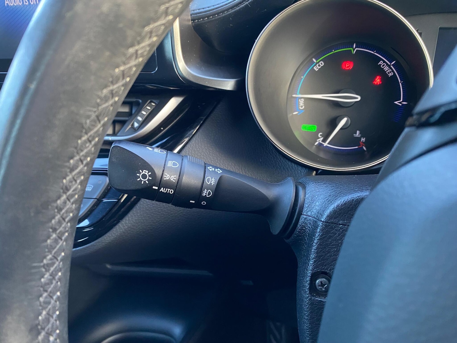 Used Toyota C-HR 2018 for sale - 76735115: Photo 41