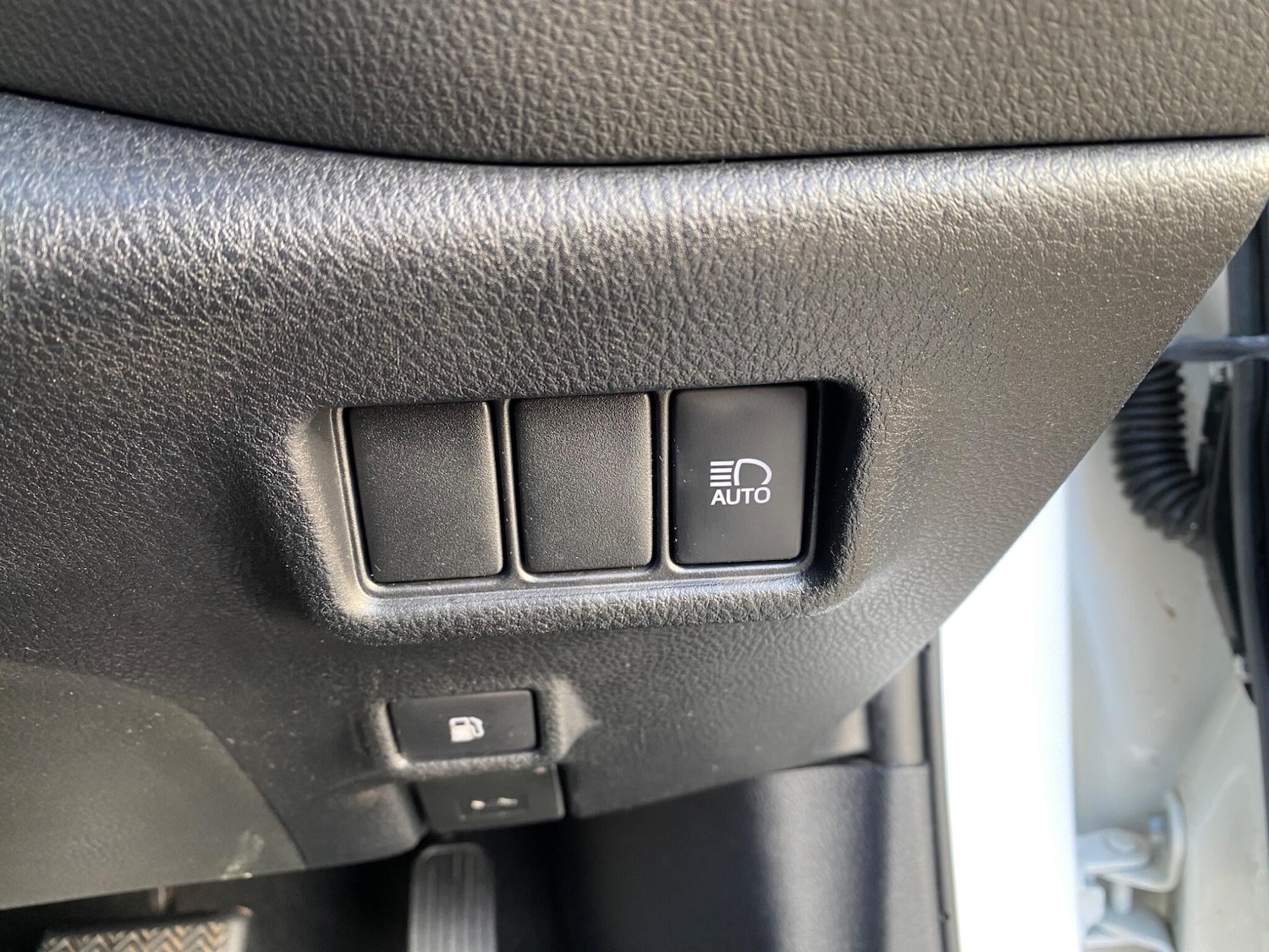 Used Toyota C-HR 2018 for sale - 76735115: Photo 44