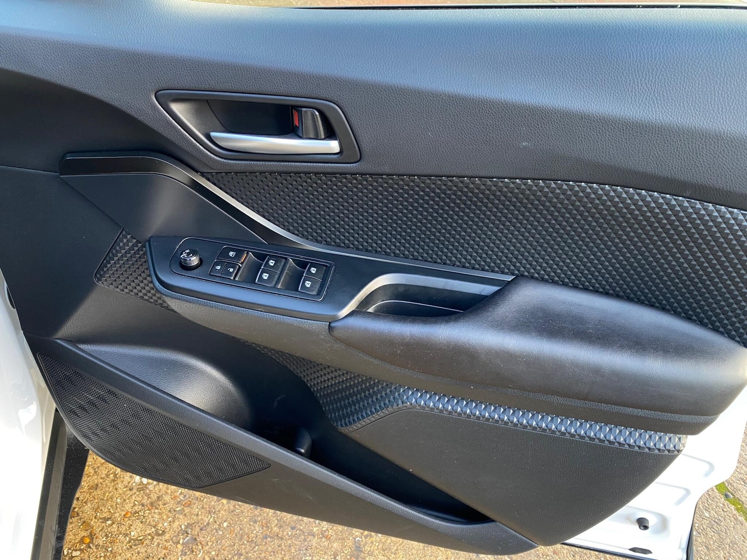 Used Toyota C-HR 2018 for sale - 76735115: Photo 46