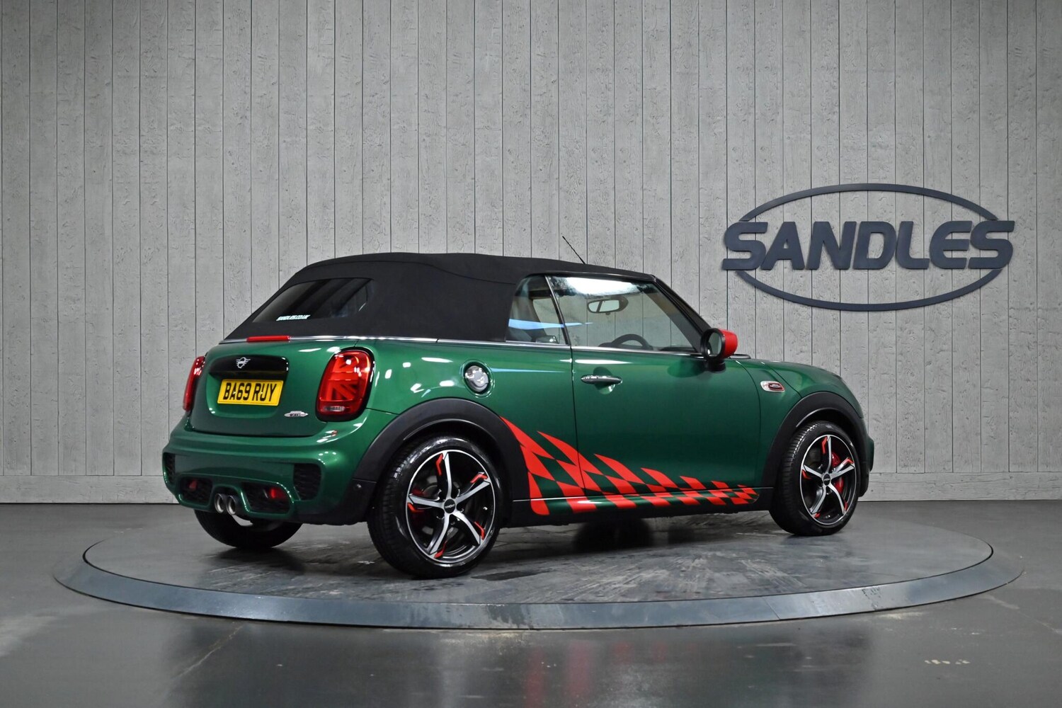 Used MINI Convertible 2019 for sale - 77496417: Photo 15