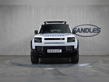 Used Land Rover Defender 110 2023 for sale - 78738770: Photo