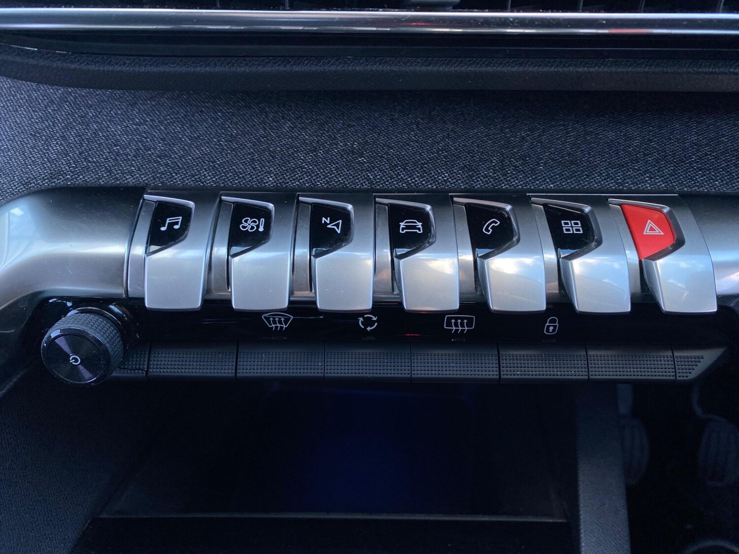 Used Peugeot 3008 2020 for sale - 76371161: Photo 37