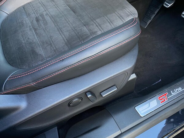 Used Ford Kuga 2022 for sale - 75622597: Photo 28