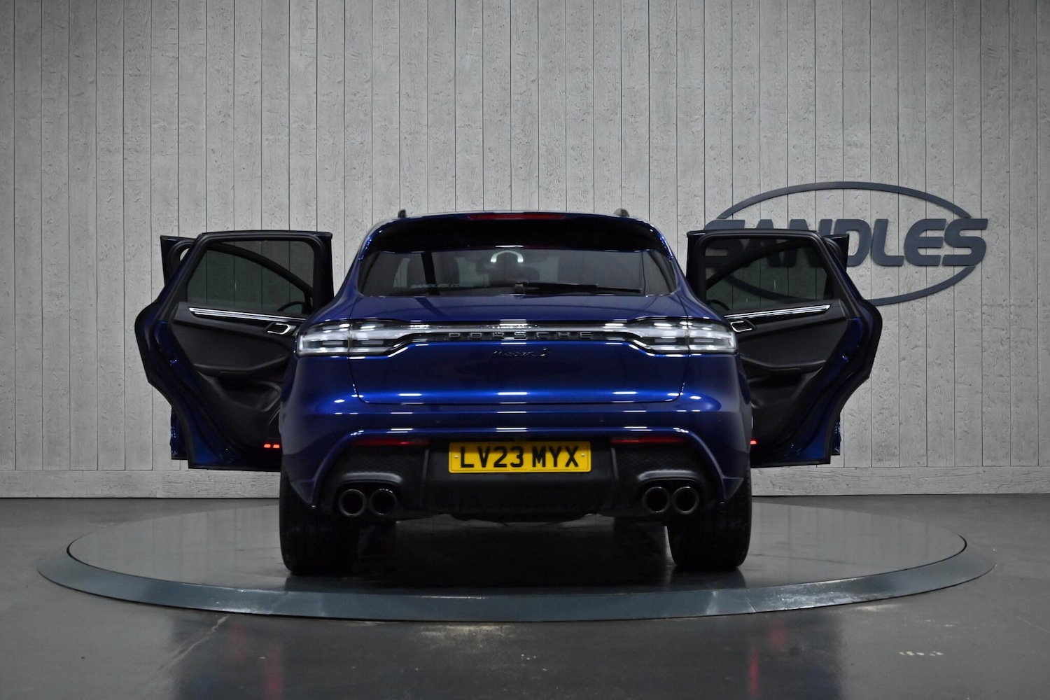 Used Porsche Macan 2023 for sale - 77574781: Photo 14