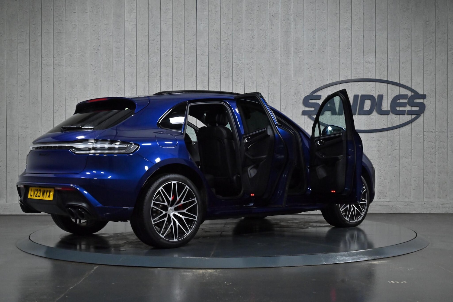 Used Porsche Macan 2023 for sale - 77574781: Photo 15