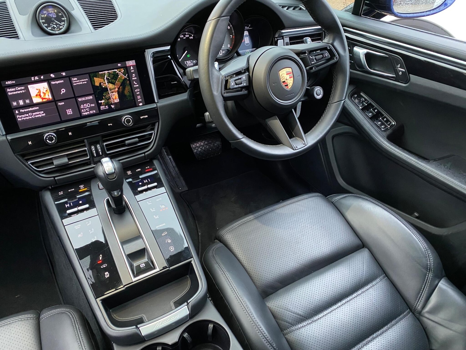 Used Porsche Macan 2023 for sale - 77574781: Photo 2