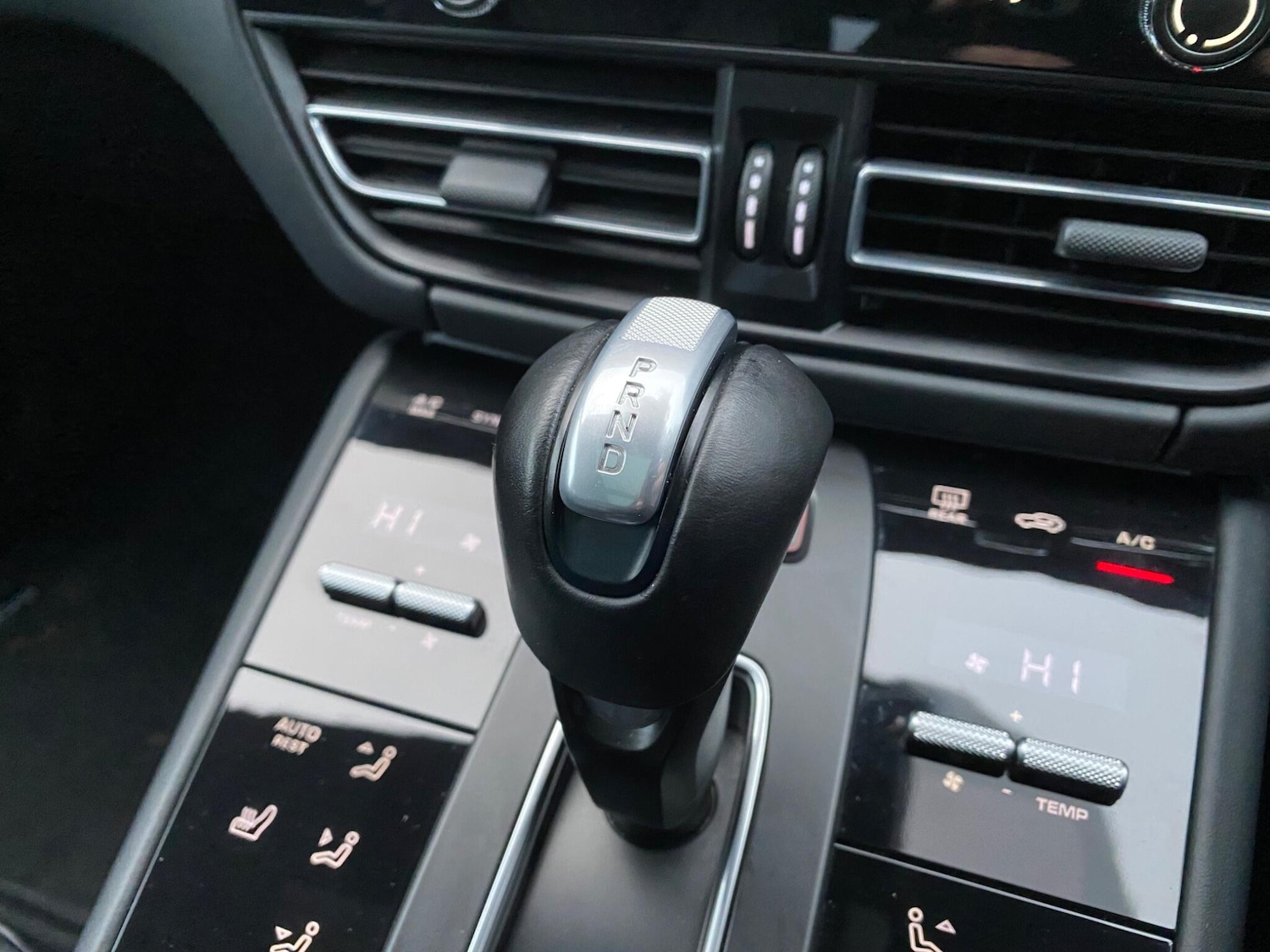 Used Porsche Macan 2023 for sale - 77574781: Photo 42