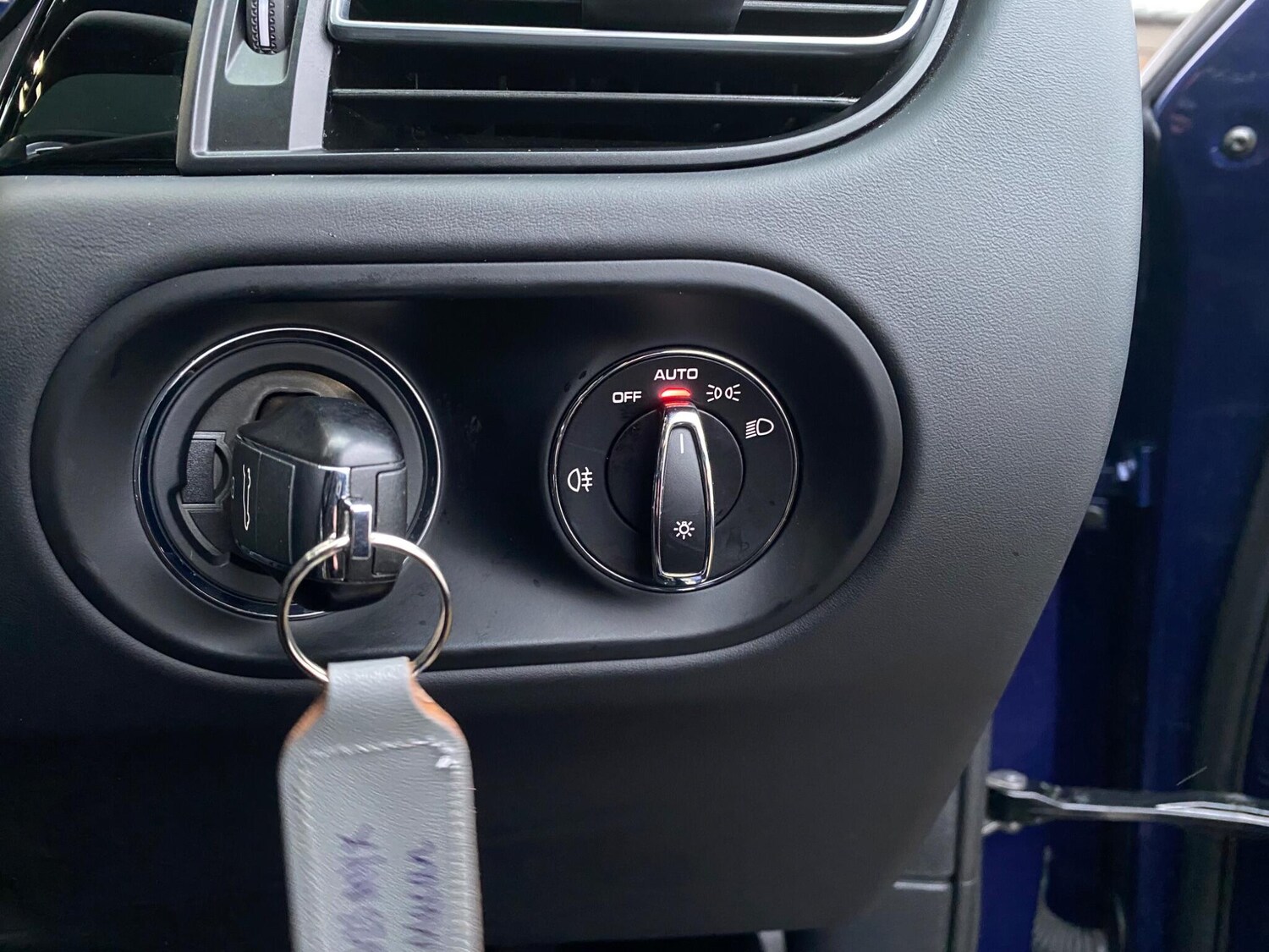 Used Porsche Macan 2023 for sale - 77574781: Photo 52