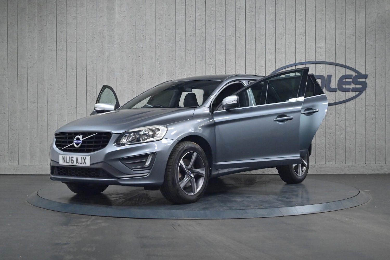 Used Volvo XC60 2016 for sale - 76988295: Photo 15