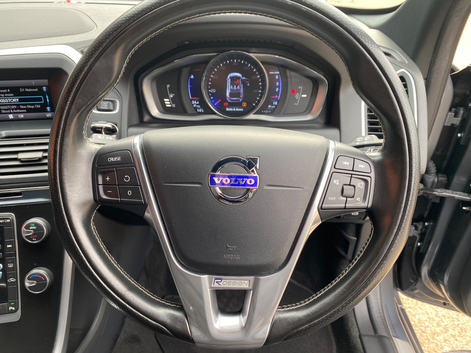 Used Volvo XC60 2016 for sale - 76988295: Photo 37