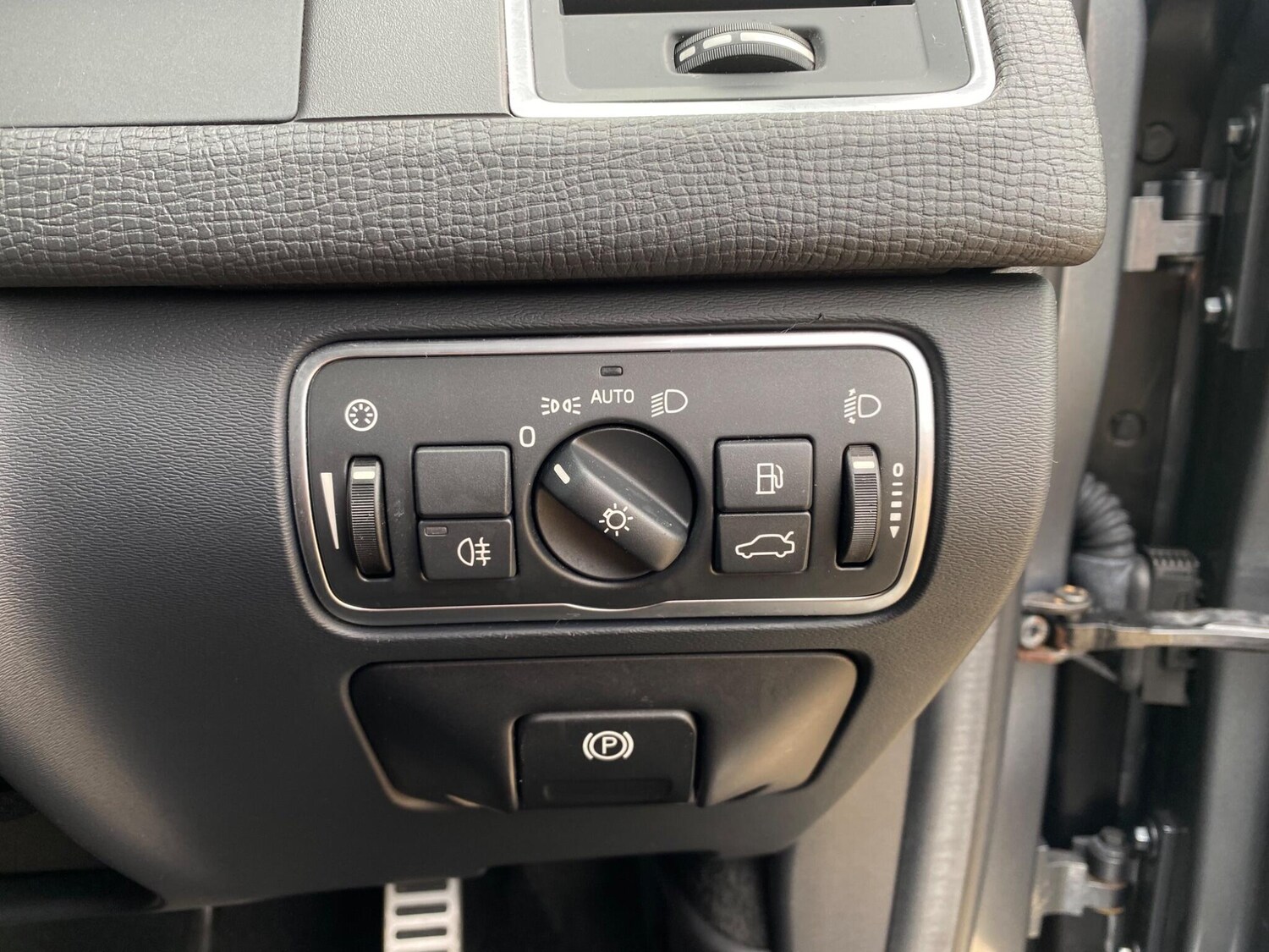 Used Volvo XC60 2016 for sale - 76988295: Photo 42