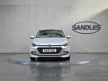 Used Hyundai i20 2015 for sale - 76409021: Photo