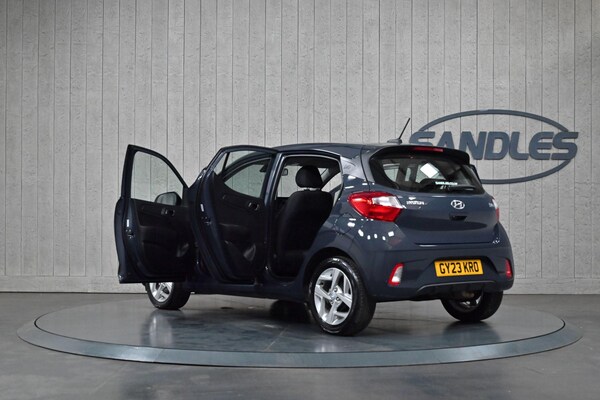 Used Hyundai i10 2023 for sale - 75200311: Photo 12